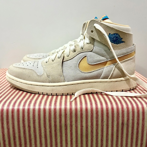 Air Jordan 1 High Zoom CMFT 2 Sail Gold Men’s 7.5 LIKE NEW (Box Included) - Picture 4 of 10